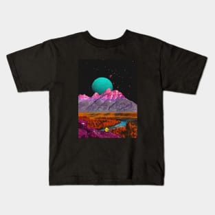 Convince Me That I'm Dreaming - Space Aesthetic, Retro Futurism, Sci-Fi Kids T-Shirt